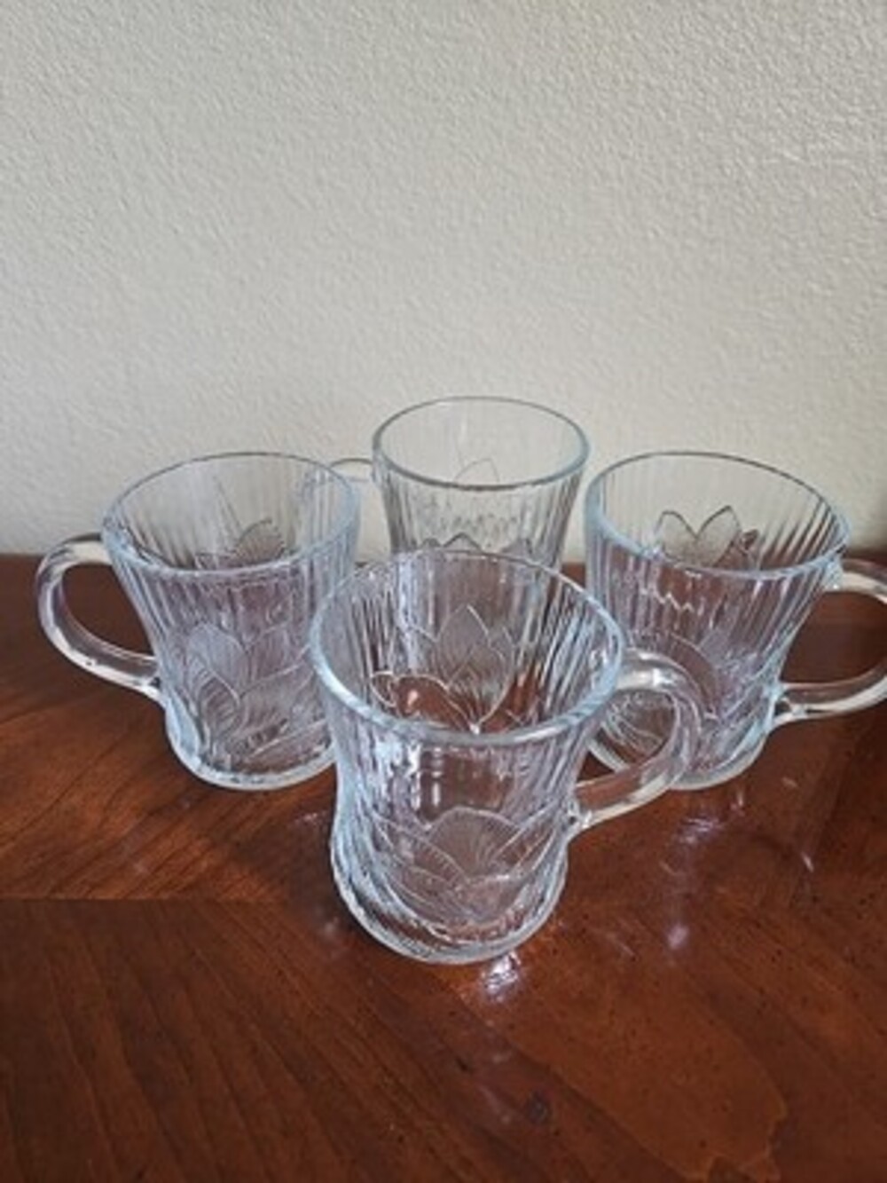 Vintage Glass Mugs - Arcoroc France Canterbury Crocus - Set of 4 – Floral